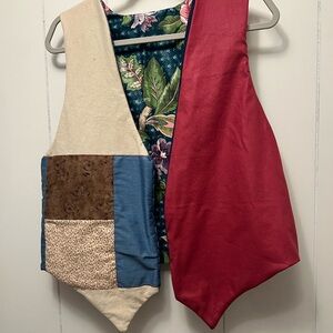 Reversible Patchwork button tree Vest with Floral medium